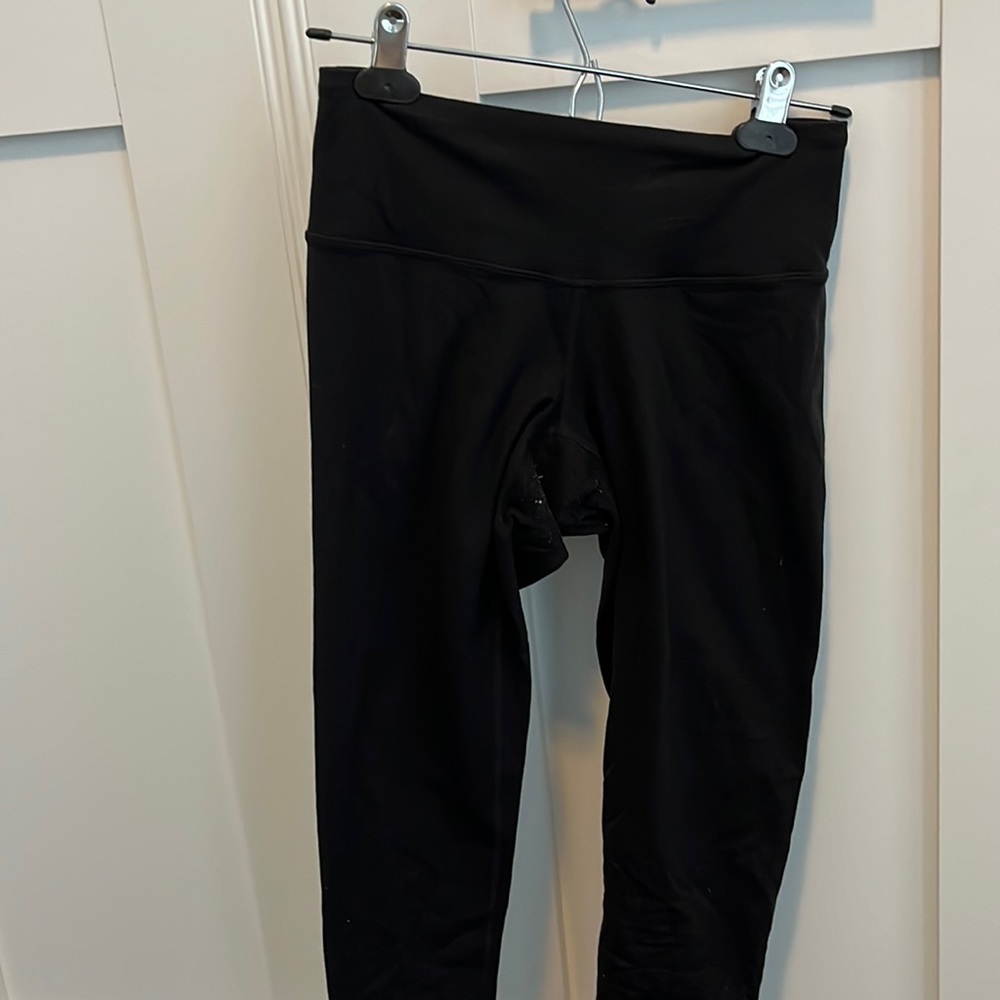 Black Prana cropped leggings